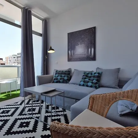 Appartement Chic With Queen Bed In Downtown Santa-Cruz de Ténérife
